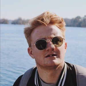 Meet your Posher, Johnny